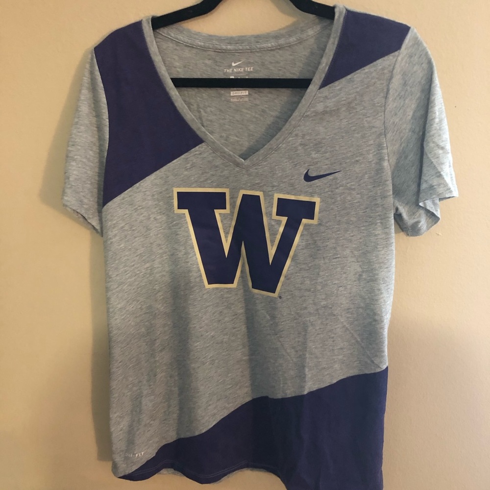 University of Washington WMNs Nike Vneck Tee MED
